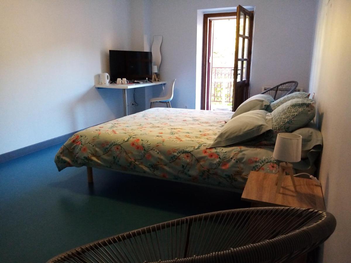 Auberge Du Marronnier Belmont-sur-Rance 外观 照片